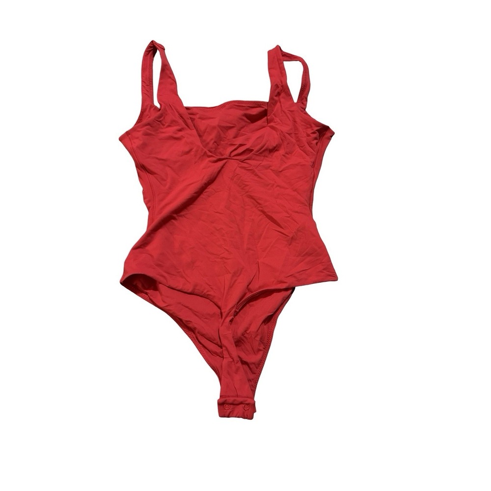 Skims Fits Everybody Sqaure Neck Bodysuit - NEW - Cherry - Small - Picture 4 of 5